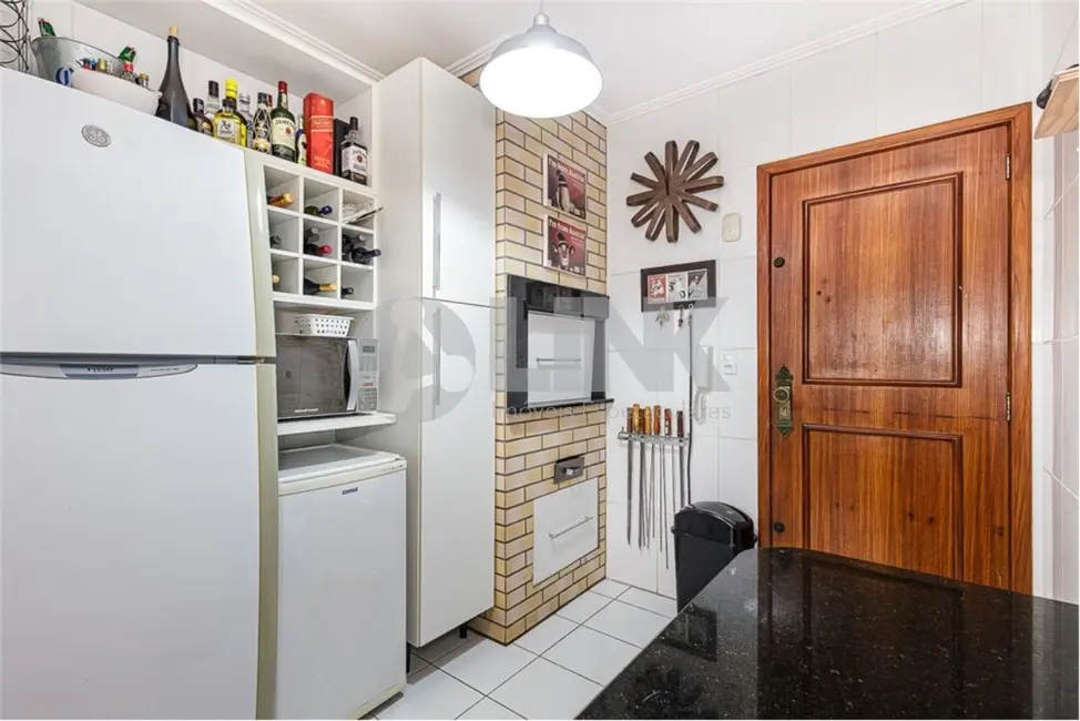 Apartamento com 3 quartos à venda, 109m2 em Auxiliadora, Porto Alegre - RS - imagem 7 Foto 7 de Apartamento com 3 quartos à venda, 109m2 em Auxiliadora, Porto Alegre - RS