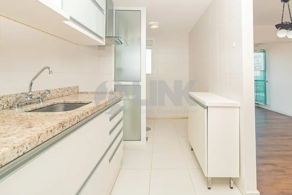 Apartamento com 3 quartos à venda, 82m2 em Passo da Areia, Porto Alegre - RS - imagem 9 Foto 9 de Apartamento com 3 quartos à venda, 82m2 em Passo da Areia, Porto Alegre - RS