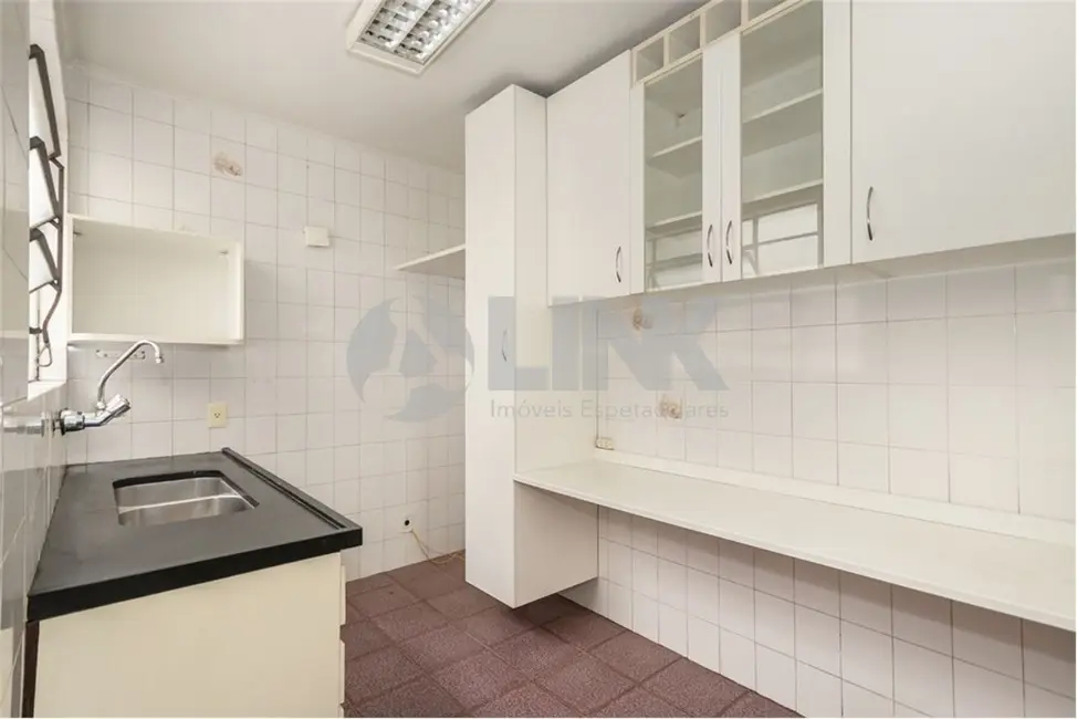 Apartamento com 2 quartos à venda, 81m2 em Petrópolis, Porto Alegre - RS - imagem 7 Foto 7 de Apartamento com 2 quartos à venda, 81m2 em Petrópolis, Porto Alegre - RS