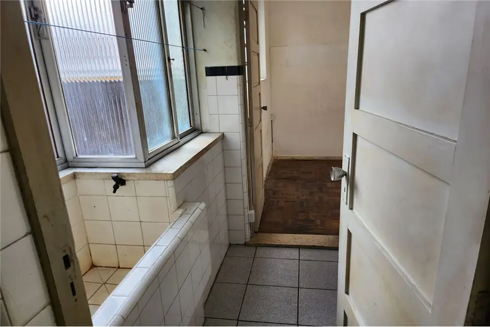 Apartamento com 2 quartos à venda, 76m2 em Centro Histórico, Porto Alegre - RS - imagem 9 Foto 9 de Apartamento com 2 quartos à venda, 76m2 em Centro Histórico, Porto Alegre - RS