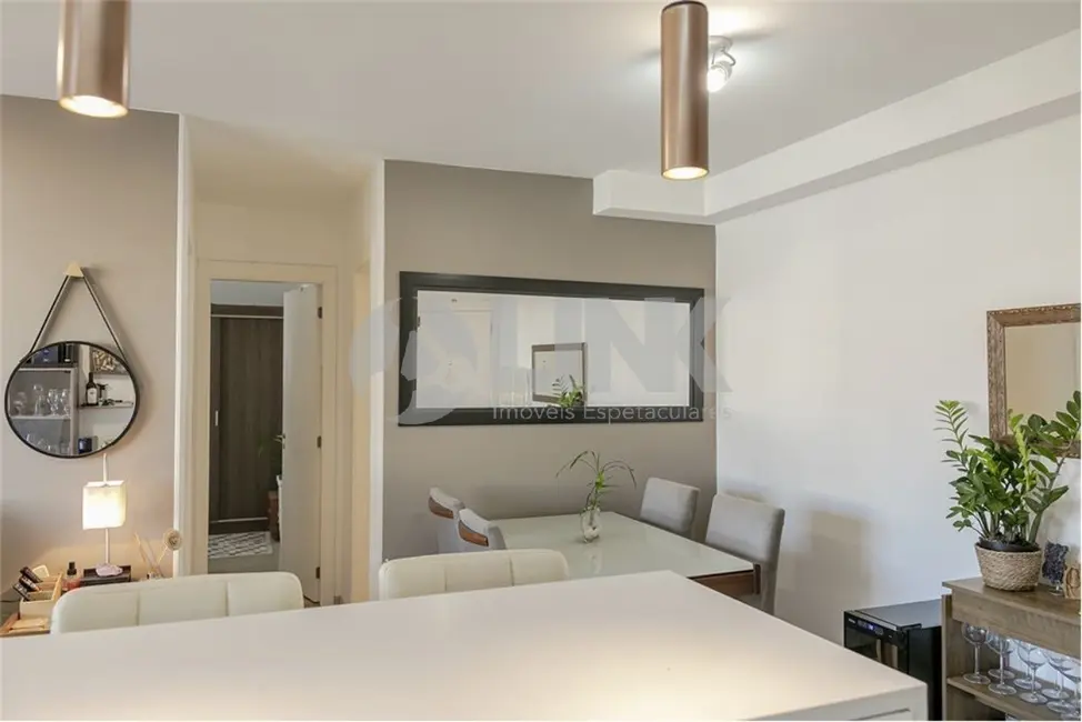 Apartamento com 2 quartos à venda, 58m2 em Passo da Areia, Porto Alegre - RS - imagem 9 Foto 9 de Apartamento com 2 quartos à venda, 58m2 em Passo da Areia, Porto Alegre - RS