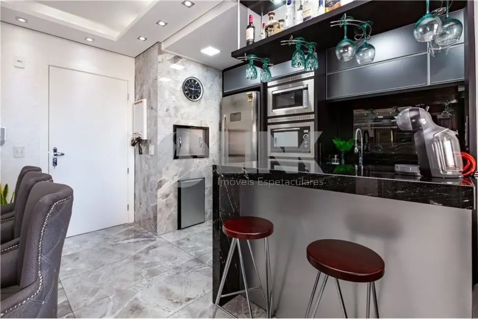 Apartamento com 2 quartos à venda, 66m2 em São Sebastião, Porto Alegre - RS - imagem 9 Foto 9 de Apartamento com 2 quartos à venda, 66m2 em São Sebastião, Porto Alegre - RS