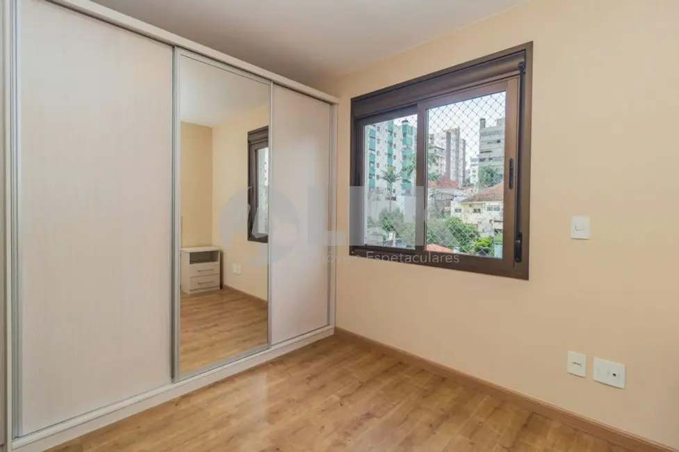 Apartamento com 2 quartos à venda, 64m2 em Petrópolis, Porto Alegre - RS - imagem 5 Foto 5 de Apartamento com 2 quartos à venda, 64m2 em Petrópolis, Porto Alegre - RS