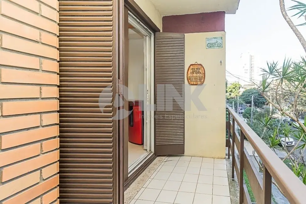 Apartamento com 3 quartos à venda, 109m2 em Bela Vista, Porto Alegre - RS - imagem 8 Foto 8 de Apartamento com 3 quartos à venda, 109m2 em Bela Vista, Porto Alegre - RS