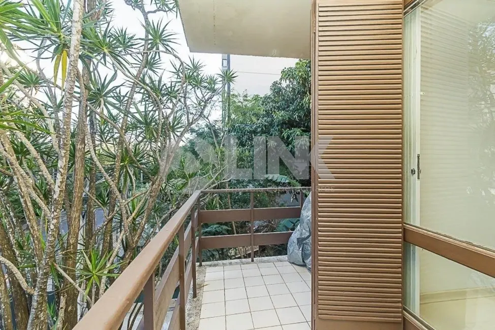 Apartamento com 3 quartos à venda, 109m2 em Bela Vista, Porto Alegre - RS - imagem 7 Foto 7 de Apartamento com 3 quartos à venda, 109m2 em Bela Vista, Porto Alegre - RS