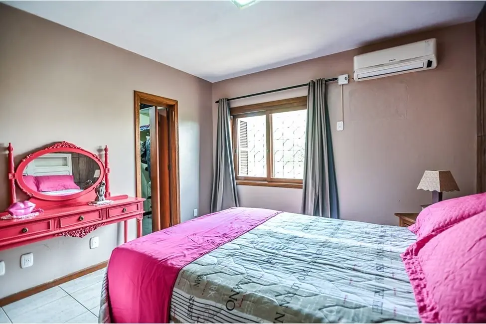 Foto 9 de Casa com 2 quartos à venda, 166m2 em Serraria, Porto Alegre - RS