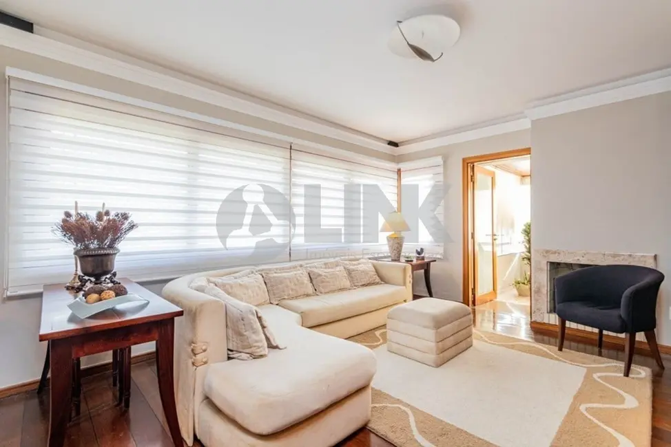Foto 5 de Apartamento com 3 quartos à venda, 158m2 em Rio Branco, Porto Alegre - RS