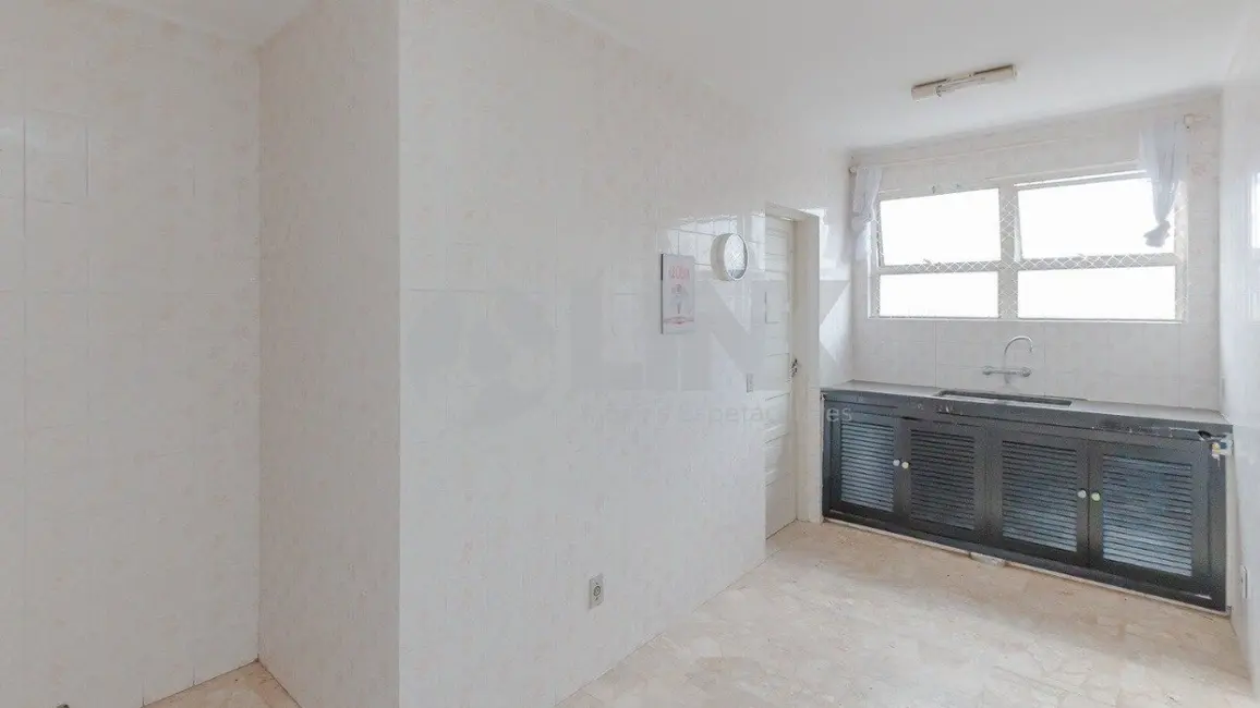 Apartamento com 3 quartos à venda, 107m2 em Moinhos de Vento, Porto Alegre - RS - imagem 4 Foto 4 de Apartamento com 3 quartos à venda, 107m2 em Moinhos de Vento, Porto Alegre - RS