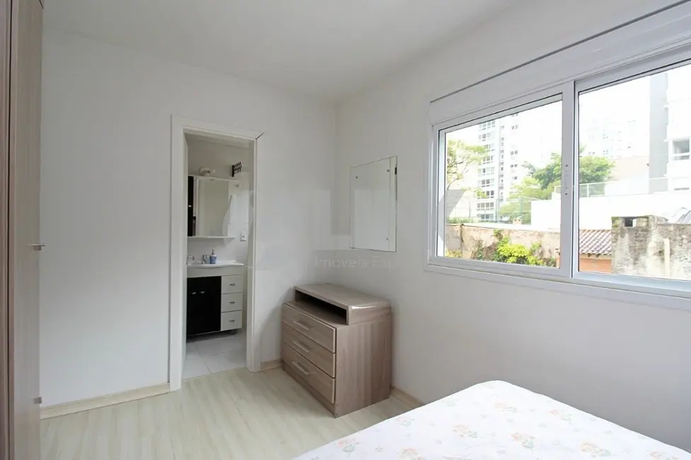 Foto 5 de Apartamento com 2 quartos à venda, 59m2 em Passo da Areia, Porto Alegre - RS