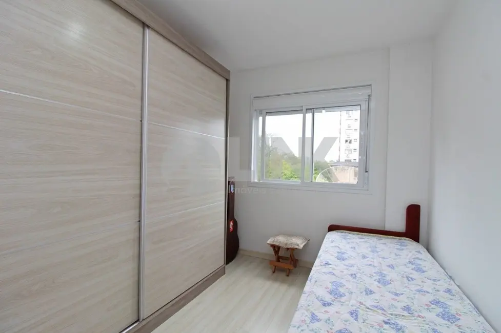 Foto 7 de Apartamento com 2 quartos à venda, 59m2 em Passo da Areia, Porto Alegre - RS