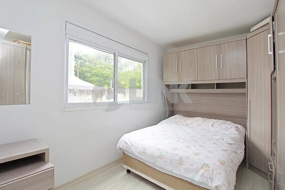 Foto 4 de Apartamento com 2 quartos à venda, 59m2 em Passo da Areia, Porto Alegre - RS