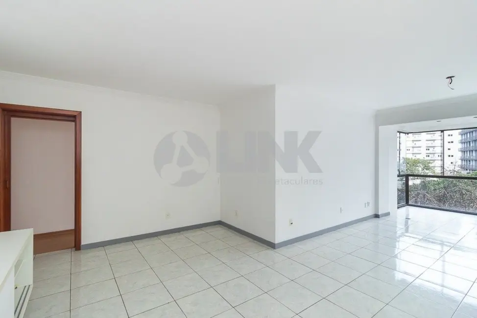 Foto 3 de Apartamento com 3 quartos à venda, 119m2 em Auxiliadora, Porto Alegre - RS