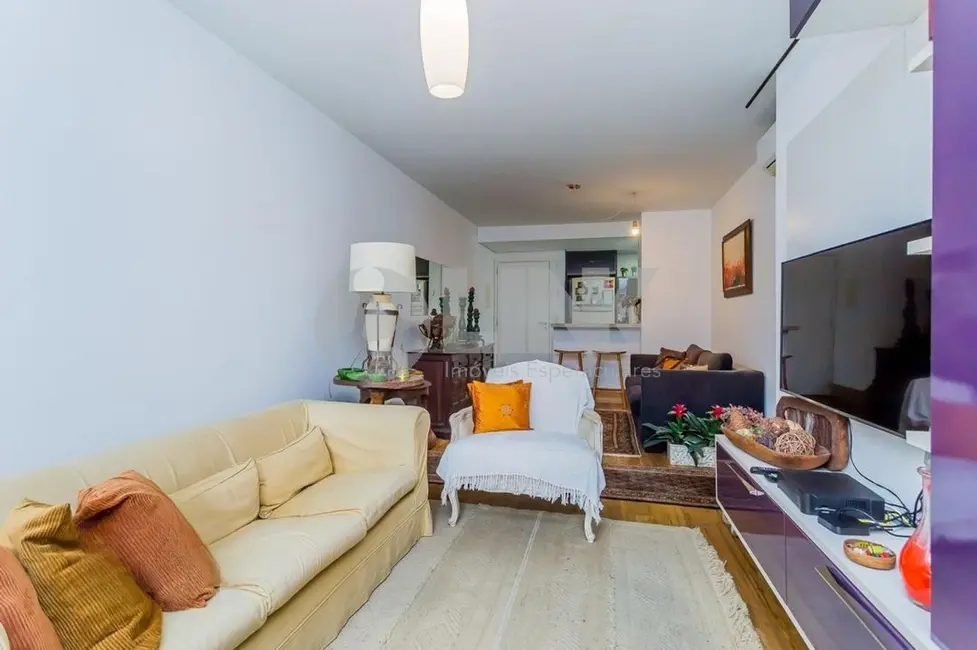 Apartamento com 2 quartos à venda, 81m2 em Rio Branco, Porto Alegre - RS - imagem 6 Foto 6 de Apartamento com 2 quartos à venda, 81m2 em Rio Branco, Porto Alegre - RS