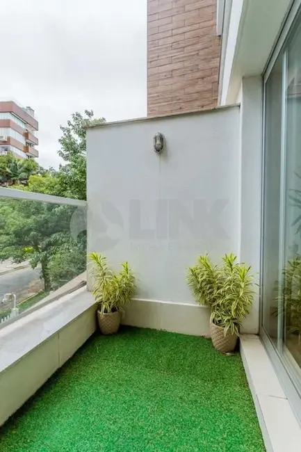 Apartamento com 2 quartos à venda, 81m2 em Rio Branco, Porto Alegre - RS - imagem 3 Foto 3 de Apartamento com 2 quartos à venda, 81m2 em Rio Branco, Porto Alegre - RS