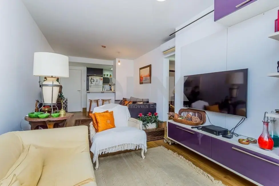 Apartamento com 2 quartos à venda, 81m2 em Rio Branco, Porto Alegre - RS - imagem 7 Foto 7 de Apartamento com 2 quartos à venda, 81m2 em Rio Branco, Porto Alegre - RS