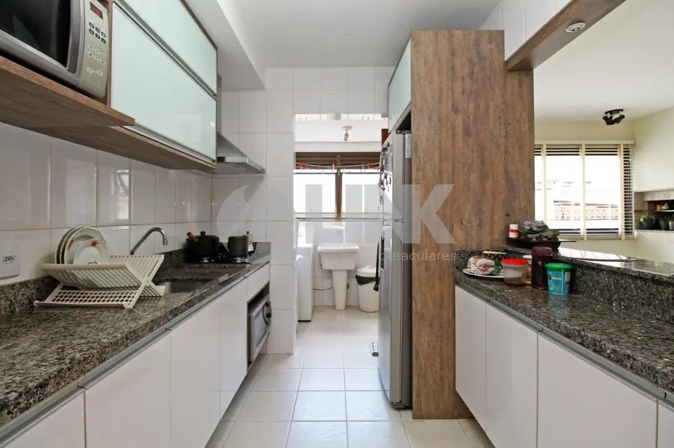 Apartamento com 3 quartos à venda, 104m2 em Auxiliadora, Porto Alegre - RS - imagem 9 Foto 9 de Apartamento com 3 quartos à venda, 104m2 em Auxiliadora, Porto Alegre - RS