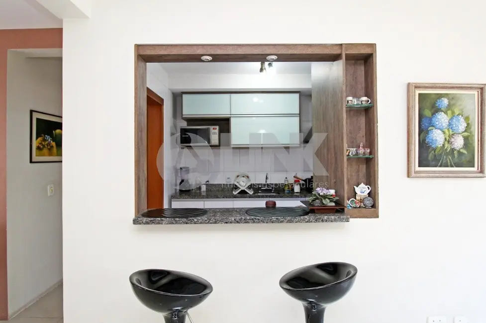 Apartamento com 3 quartos à venda, 104m2 em Auxiliadora, Porto Alegre - RS - imagem 8 Foto 8 de Apartamento com 3 quartos à venda, 104m2 em Auxiliadora, Porto Alegre - RS