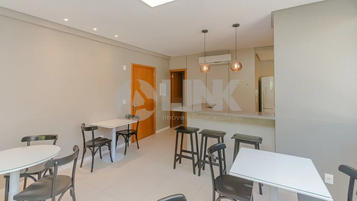 Apartamento com 2 quartos à venda, 76m2 em Petrópolis, Porto Alegre - RS - imagem 9 Foto 9 de Apartamento com 2 quartos à venda, 76m2 em Petrópolis, Porto Alegre - RS