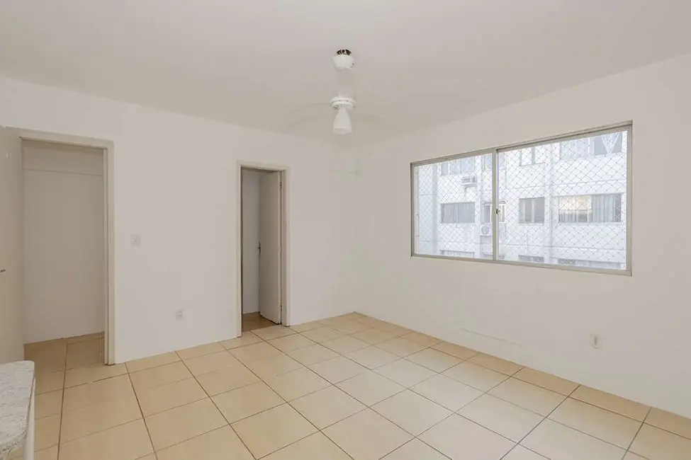 Foto 1 de Apartamento com 1 quarto à venda, 28m2 em Partenon, Porto Alegre - RS