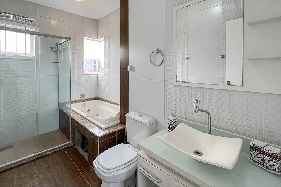 Casa com 3 quartos à venda, 107m2 em Igara, Canoas - RS - imagem 9 Foto 9 de Casa com 3 quartos à venda, 107m2 em Igara, Canoas - RS