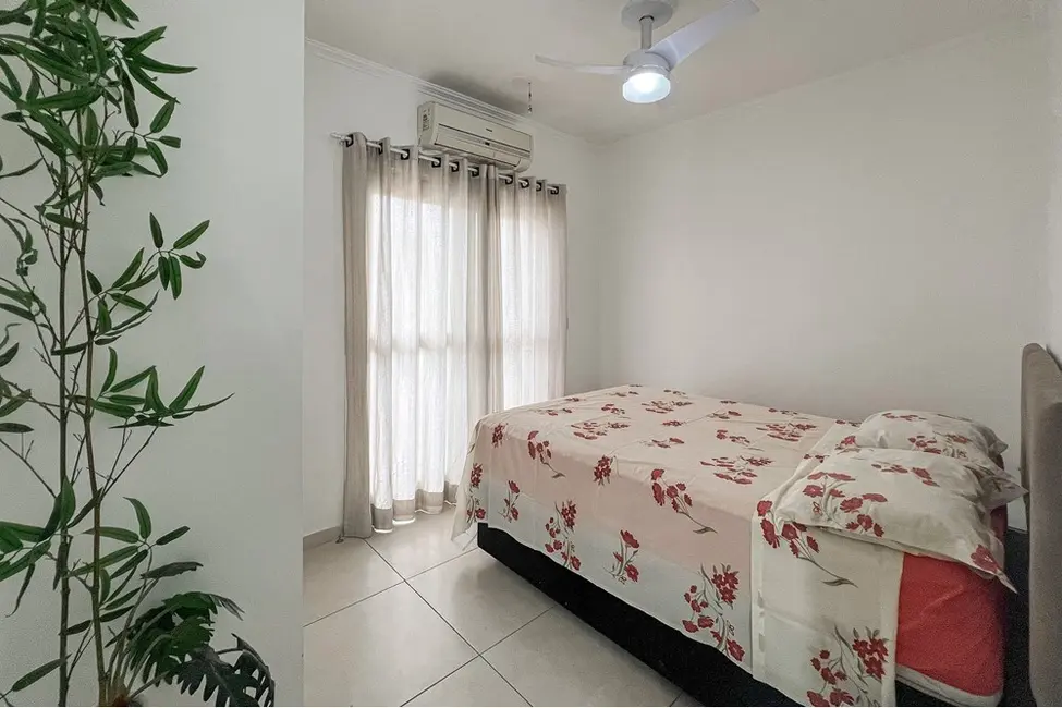 Casa com 3 quartos à venda, 107m2 em Igara, Canoas - RS - imagem 6 Foto 6 de Casa com 3 quartos à venda, 107m2 em Igara, Canoas - RS