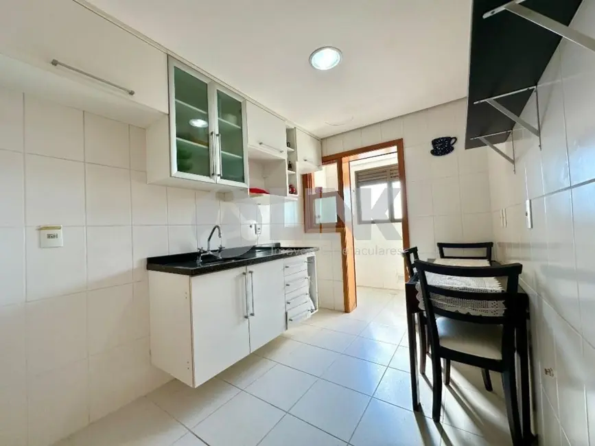 Foto 9 de Apartamento com 3 quartos à venda, 83m2 em Santana, Porto Alegre - RS