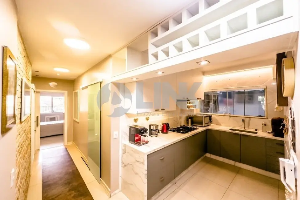 Foto 3 de Apartamento com 2 quartos à venda, 100m2 em Rio Branco, Porto Alegre - RS