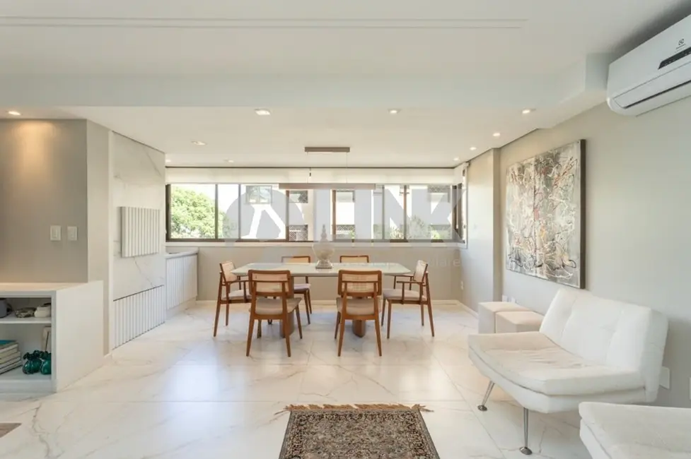 Apartamento com 3 quartos à venda, 143m2 em Petrópolis, Porto Alegre - RS - imagem 3 Foto 3 de Apartamento com 3 quartos à venda, 143m2 em Petrópolis, Porto Alegre - RS