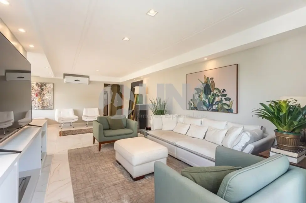 Apartamento com 3 quartos à venda, 143m2 em Petrópolis, Porto Alegre - RS - imagem 5 Foto 5 de Apartamento com 3 quartos à venda, 143m2 em Petrópolis, Porto Alegre - RS
