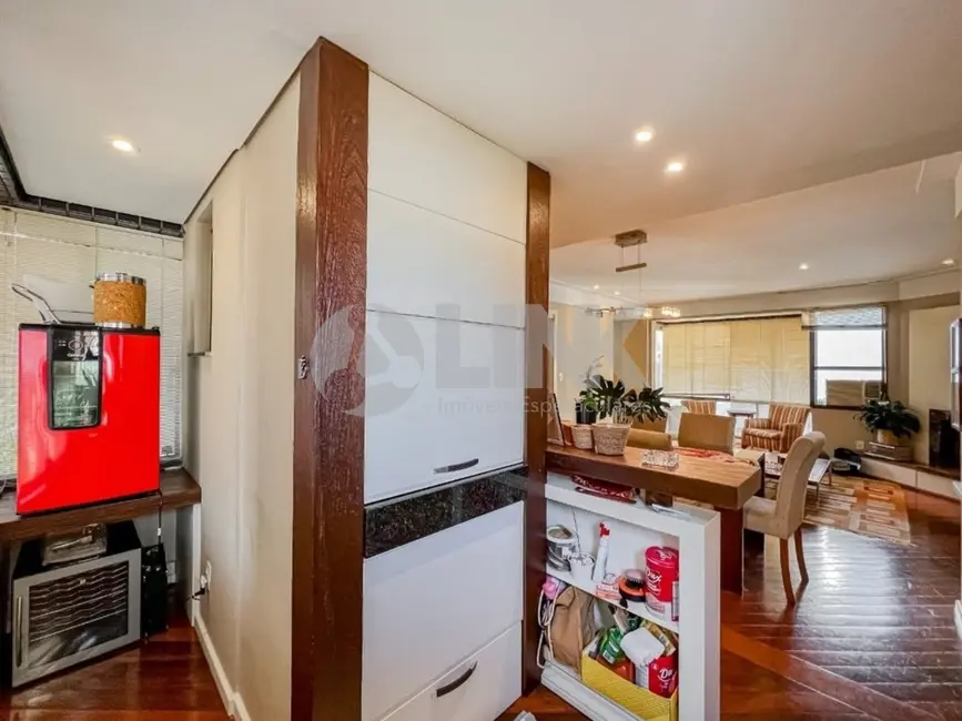 Foto 8 de Apartamento com 3 quartos à venda, 121m2 em Bela Vista, Porto Alegre - RS