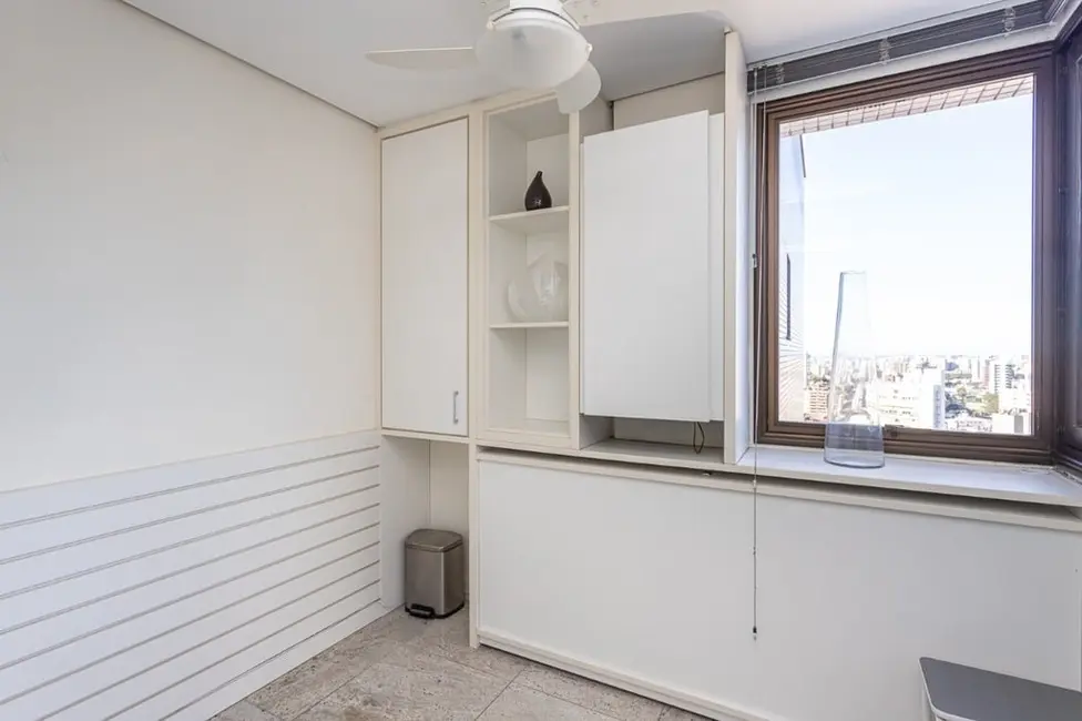 Apartamento com 4 quartos à venda, 500m2 em Bela Vista, Porto Alegre - RS - imagem 9 Foto 9 de Apartamento com 4 quartos à venda, 500m2 em Bela Vista, Porto Alegre - RS