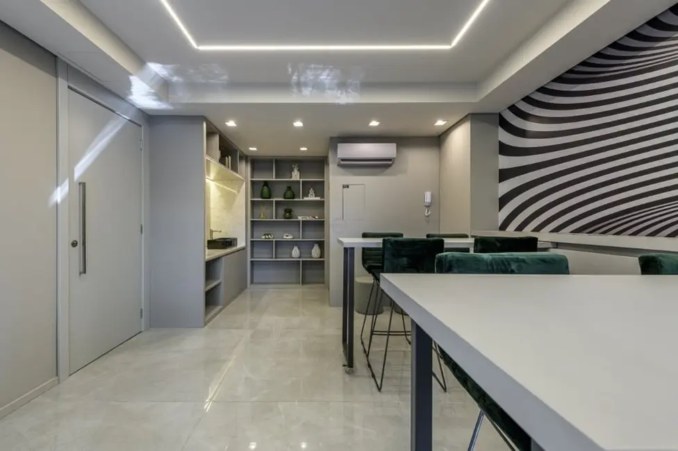 Apartamento com 1 quarto à venda, 26m2 em Mont Serrat, Porto Alegre - RS - imagem 9 Foto 9 de Apartamento com 1 quarto à venda, 26m2 em Mont Serrat, Porto Alegre - RS