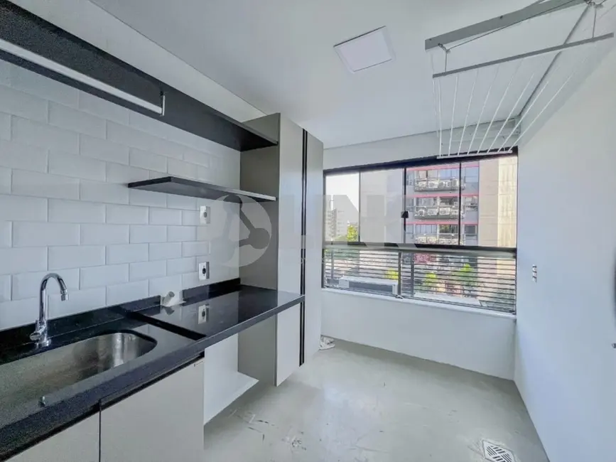 Apartamento com 1 quarto à venda, 69m2 em Petrópolis, Porto Alegre - RS - imagem 9 Foto 9 de Apartamento com 1 quarto à venda, 69m2 em Petrópolis, Porto Alegre - RS