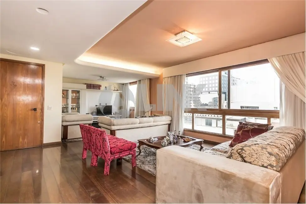 Apartamento com 3 quartos à venda, 151m2 em Mont Serrat, Porto Alegre - RS - imagem 4 Foto 4 de Apartamento com 3 quartos à venda, 151m2 em Mont Serrat, Porto Alegre - RS