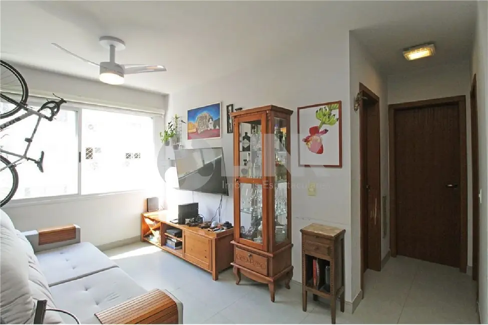 Apartamento com 2 quartos à venda, 58m2 em Medianeira, Porto Alegre - RS - imagem 2 Foto 2 de Apartamento com 2 quartos à venda, 58m2 em Medianeira, Porto Alegre - RS