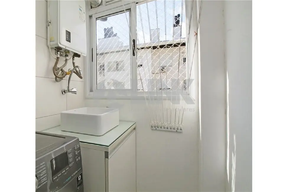 Apartamento com 2 quartos à venda, 58m2 em Medianeira, Porto Alegre - RS - imagem 7 Foto 7 de Apartamento com 2 quartos à venda, 58m2 em Medianeira, Porto Alegre - RS
