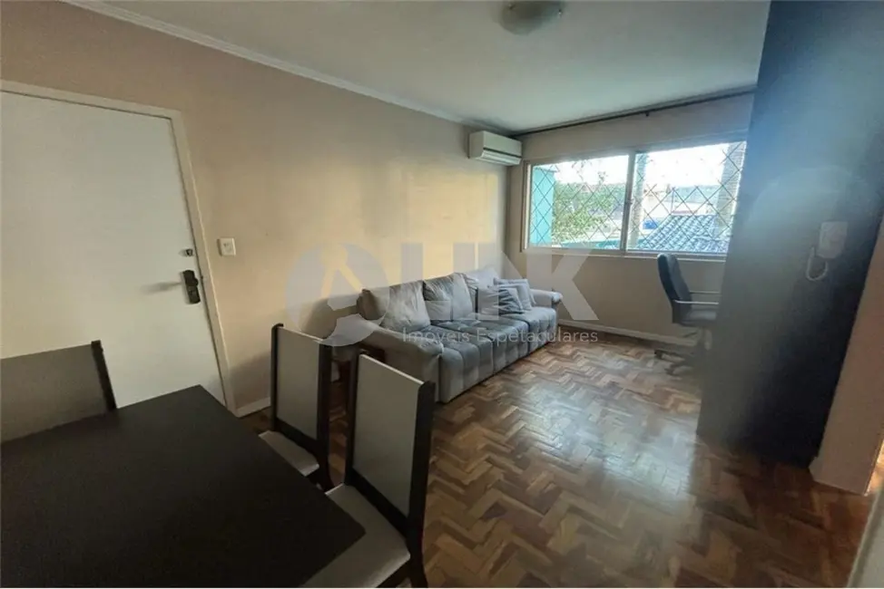 Apartamento com 1 quarto à venda, 47m2 em Azenha, Porto Alegre - RS - imagem 1 Foto 1 de Apartamento com 1 quarto à venda, 47m2 em Azenha, Porto Alegre - RS