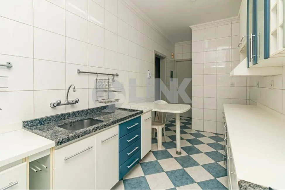 Foto 9 de Apartamento com 3 quartos à venda, 127m2 em Jardim Lindóia, Porto Alegre - RS