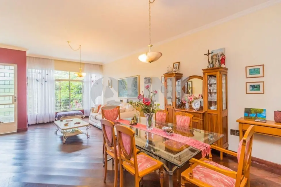 Foto 3 de Casa com 3 quartos à venda, 227m2 em Três Figueiras, Porto Alegre - RS