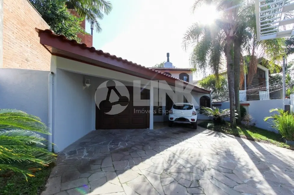 Foto 5 de Casa com 3 quartos à venda, 300m2 em Chácara das Pedras, Porto Alegre - RS