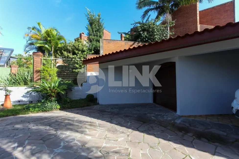 Foto 6 de Casa com 3 quartos à venda, 300m2 em Chácara das Pedras, Porto Alegre - RS