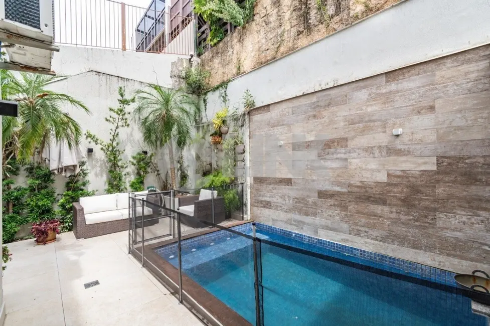 Foto 2 de Apartamento com 2 quartos à venda, 166m2 em Chácara das Pedras, Porto Alegre - RS