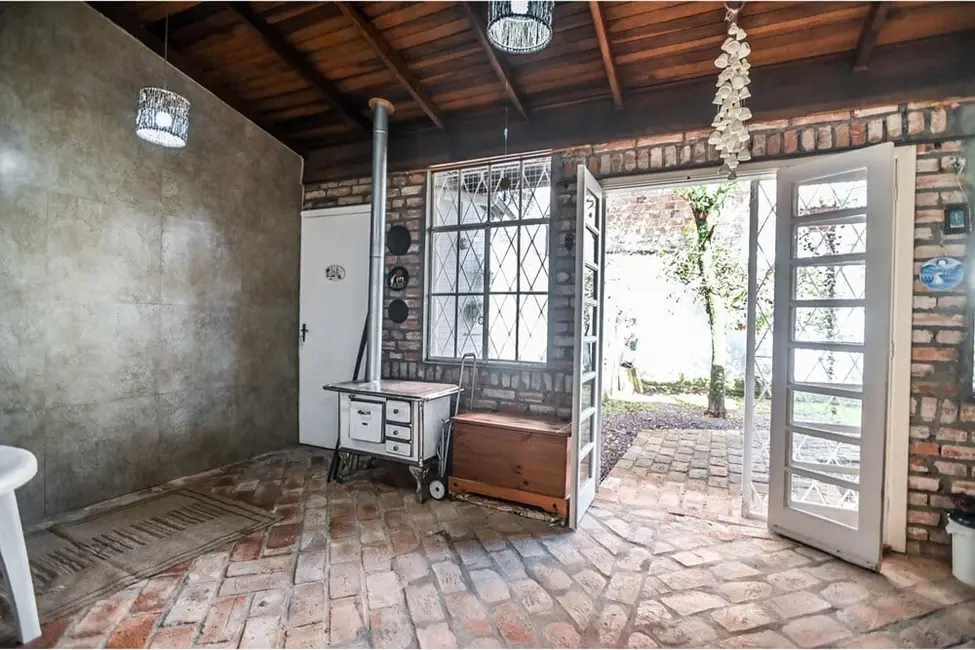 Casa com 3 quartos à venda, 413m2 em Santa Tereza, Porto Alegre - RS - imagem 6 Foto 6 de Casa com 3 quartos à venda, 413m2 em Santa Tereza, Porto Alegre - RS