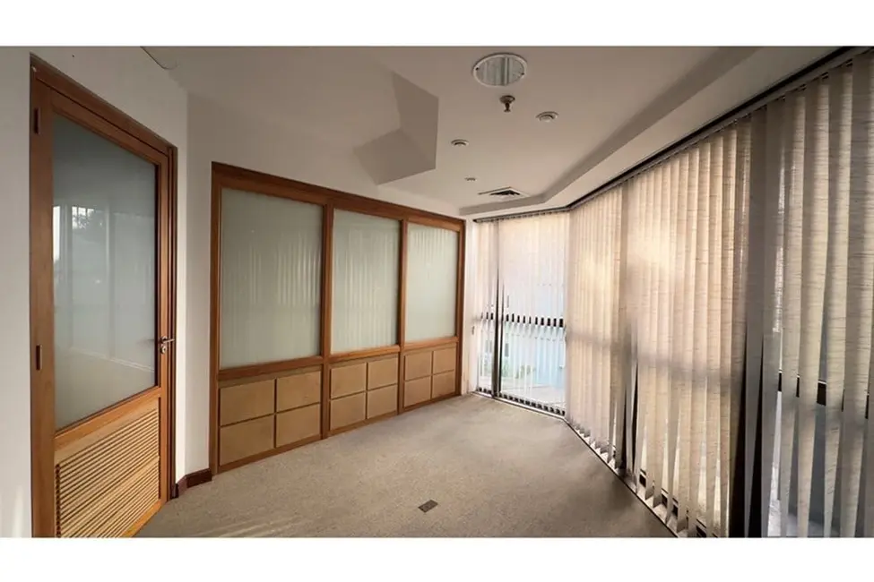 Foto 7 de Sala Comercial à venda, 45m2 em Petrópolis, Porto Alegre - RS