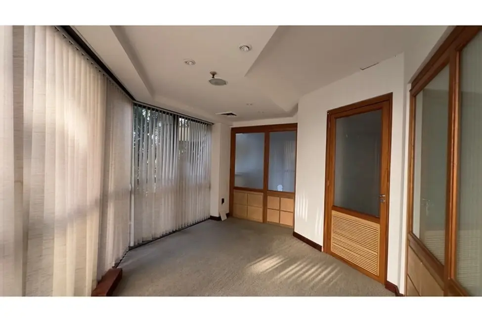 Foto 6 de Sala Comercial à venda, 45m2 em Petrópolis, Porto Alegre - RS