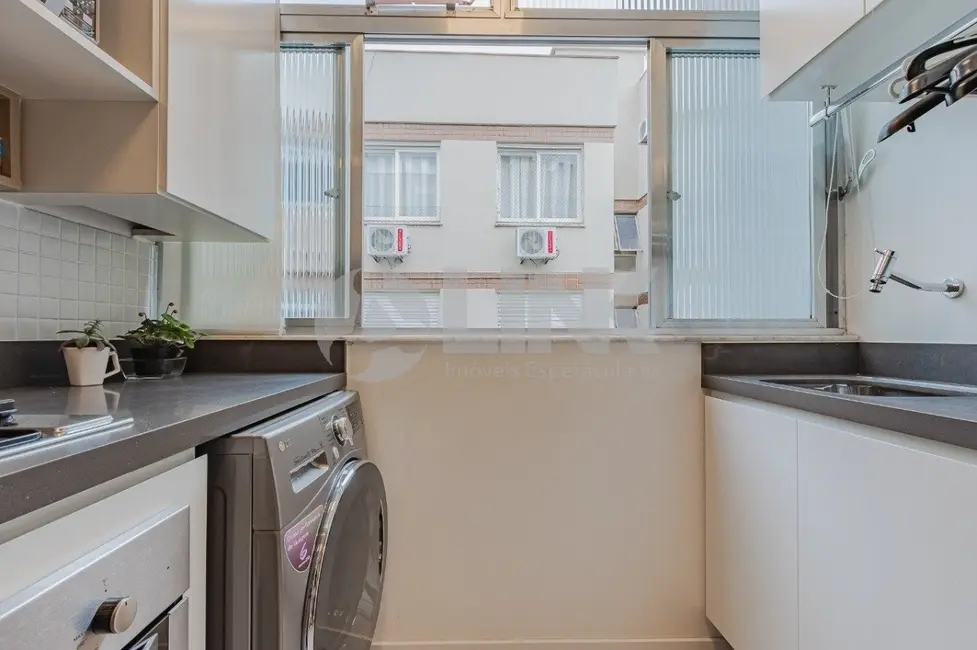 Apartamento com 1 quarto à venda, 46m2 em Mont Serrat, Porto Alegre - RS - imagem 9 Foto 9 de Apartamento com 1 quarto à venda, 46m2 em Mont Serrat, Porto Alegre - RS