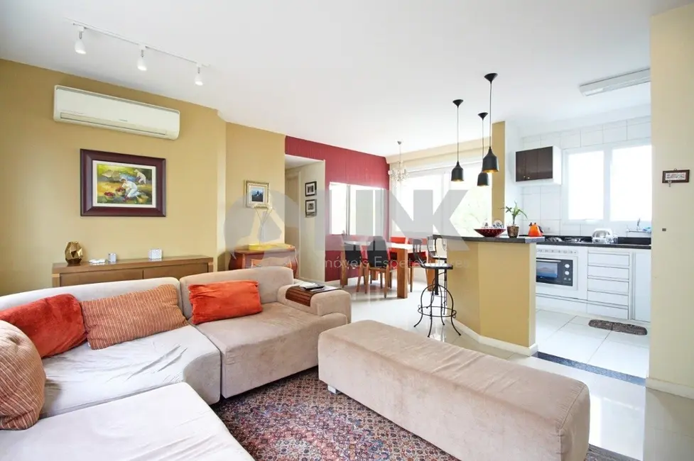 Apartamento com 2 quartos à venda, 72m2 em Auxiliadora, Porto Alegre - RS - imagem 3 Foto 3 de Apartamento com 2 quartos à venda, 72m2 em Auxiliadora, Porto Alegre - RS