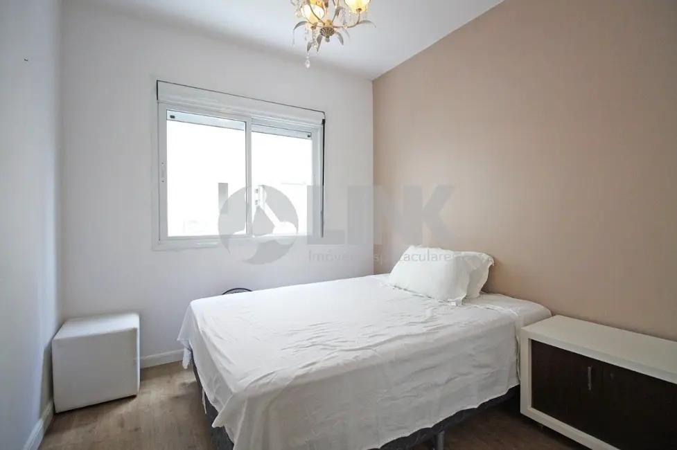 Apartamento com 2 quartos à venda, 72m2 em Auxiliadora, Porto Alegre - RS - imagem 9 Foto 9 de Apartamento com 2 quartos à venda, 72m2 em Auxiliadora, Porto Alegre - RS