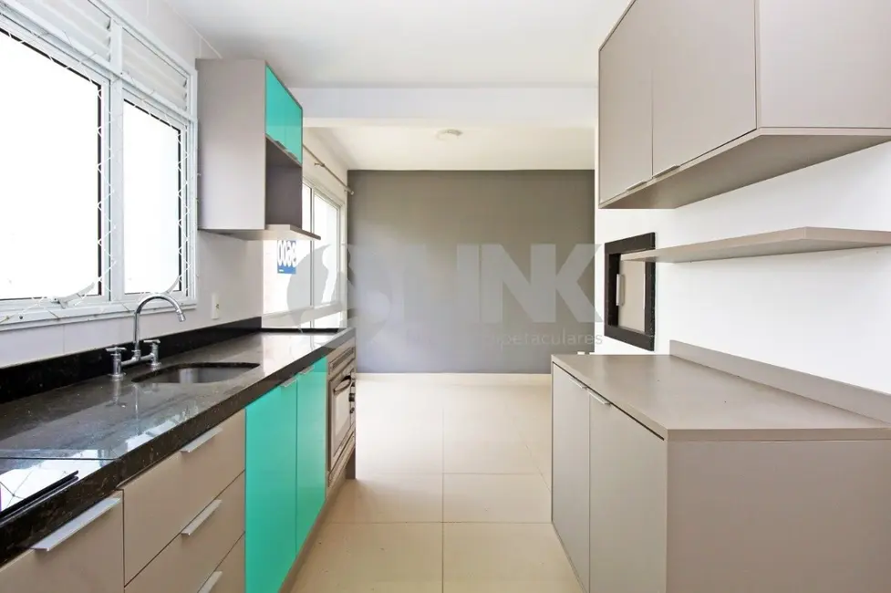 Apartamento com 2 quartos à venda, 69m2 em Passo da Areia, Porto Alegre - RS - imagem 6 Foto 6 de Apartamento com 2 quartos à venda, 69m2 em Passo da Areia, Porto Alegre - RS