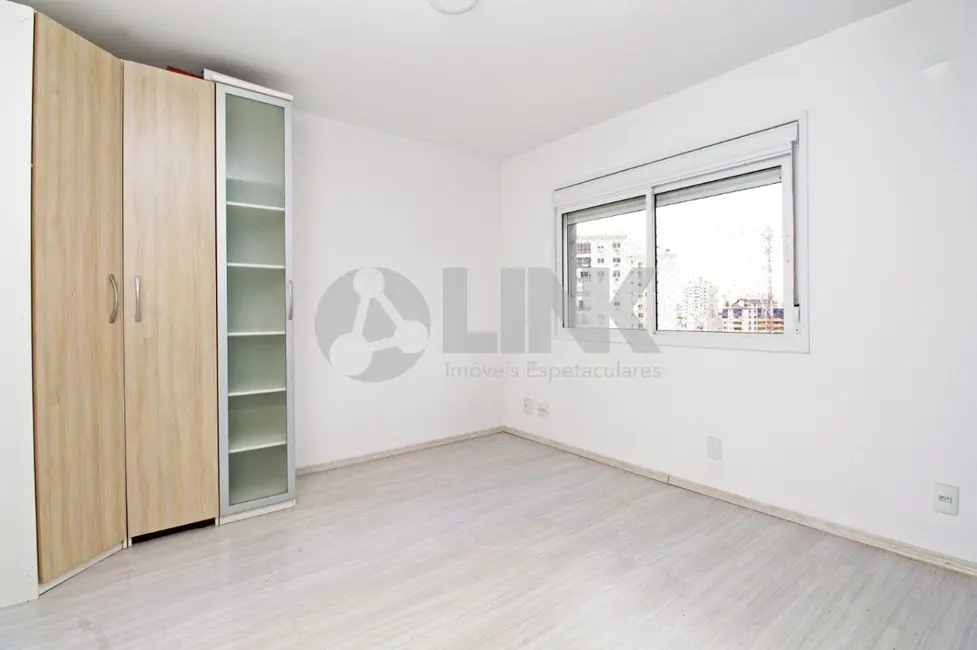 Apartamento com 2 quartos à venda, 69m2 em Passo da Areia, Porto Alegre - RS - imagem 9 Foto 9 de Apartamento com 2 quartos à venda, 69m2 em Passo da Areia, Porto Alegre - RS